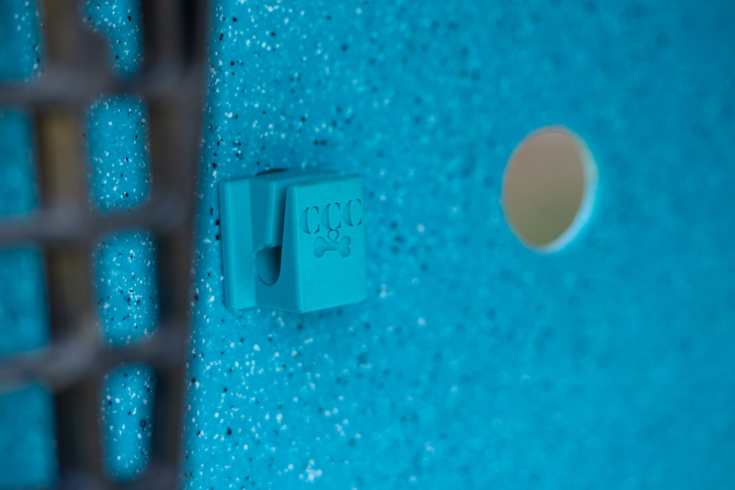 Vent Hole Bucket Holder